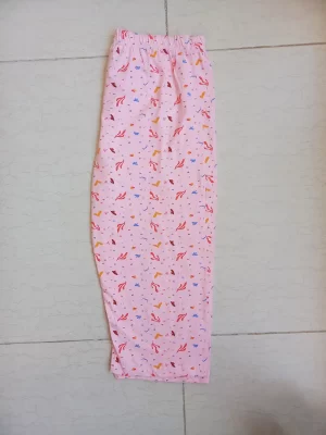 شلوارک نخی زنانه کد ۱۳۰۱8