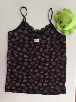 تاپ زنانه نخی بند باریک کد ۶۵۰۳8