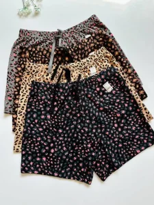 شورتک راحتی نخی زنانه