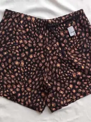 شورتک راحتی نخی زنانه کد ۱۴۰24