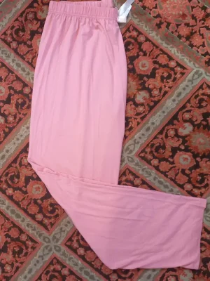 شلوار راحتی زنانه ویسکوز رنگ صورتی پاستل | کش‌دار با بند سفید - خواب و خانه